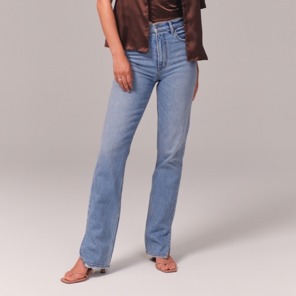 A&F 90s straight ultra high rise straight with slit hem